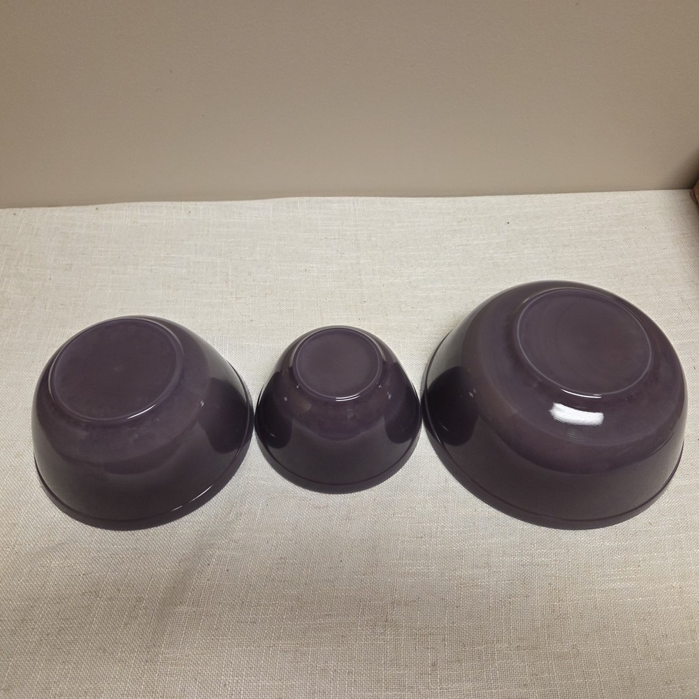 New Mixing Nesting Bowls Set 3 Stackable - Eggplant Purple Glass - Mosser USA - Picture 6 of 6